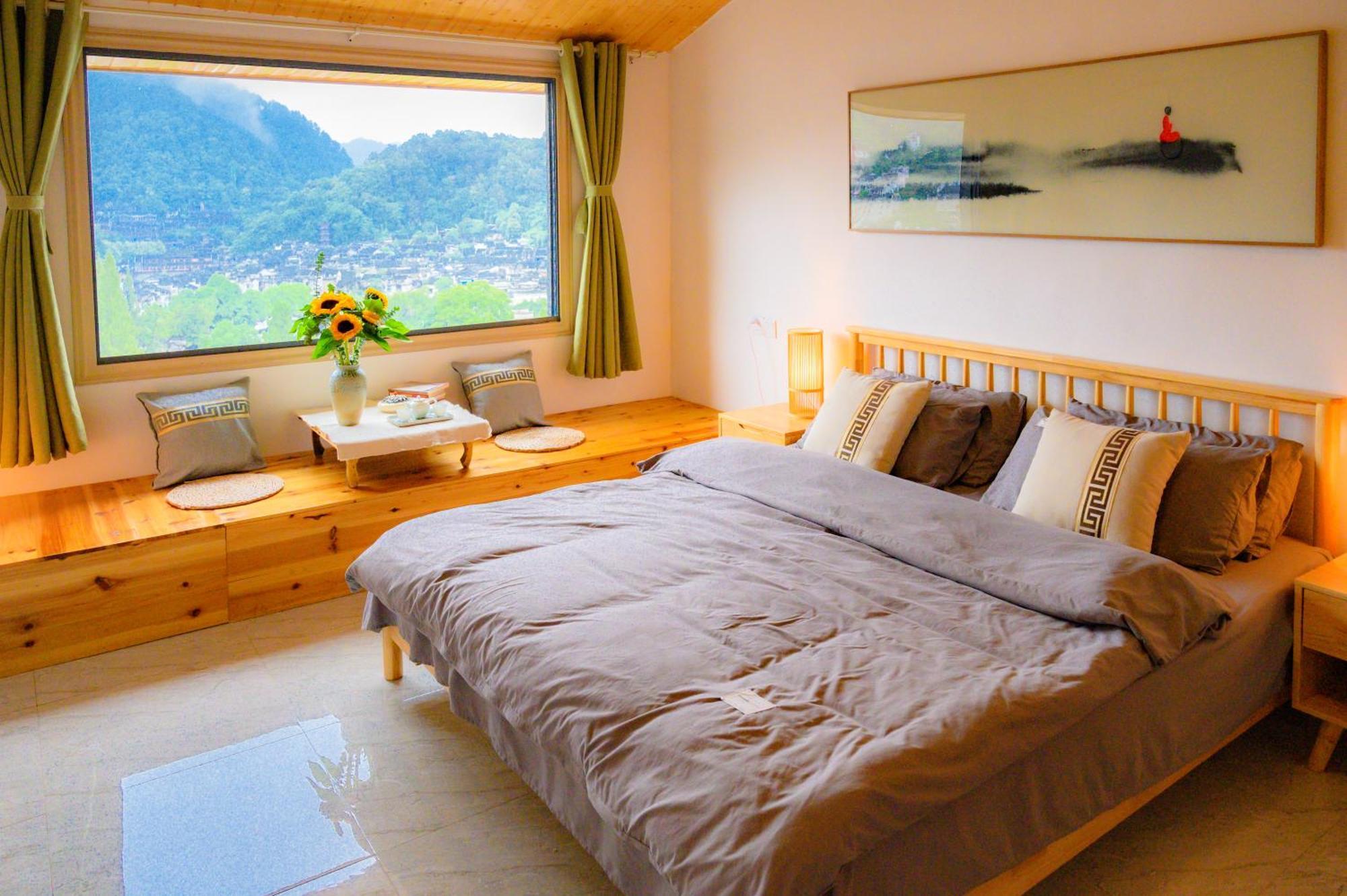 云起山居庭院观景民宿 Fenghuang Exteriör bild